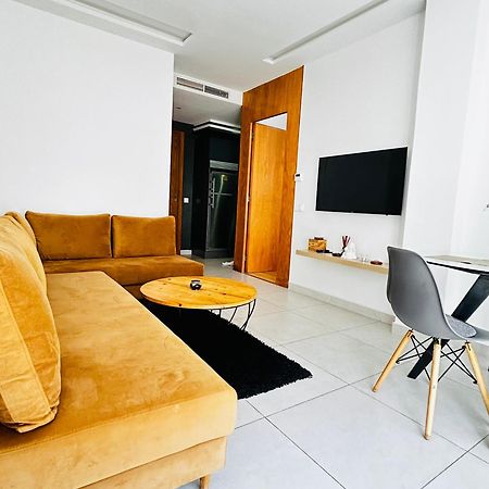 Appartement De Charme Terrasse Parking คาซาบลังกา ภายนอก รูปภาพ