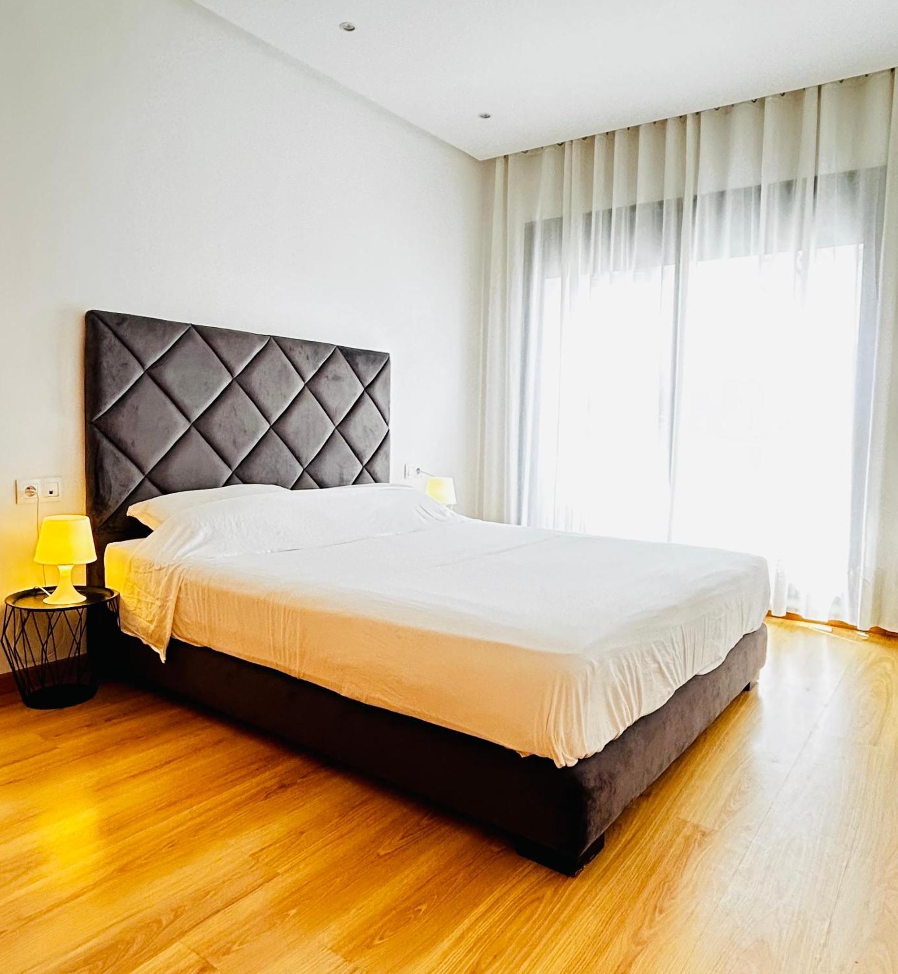 Appartement De Charme Terrasse Parking คาซาบลังกา ภายนอก รูปภาพ